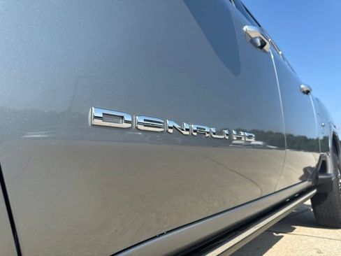 Used 2024 GMC Sierra 2500 Denali w/ Technology Package AWD/4WD image 10