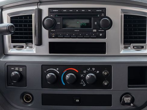 Used 2007 Dodge Ram 3500 Truck SLT w/ Light Group image 34