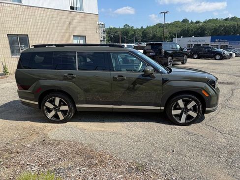 Certified 2026 Hyundai Santa Fe Limited AWD/4WD image 8