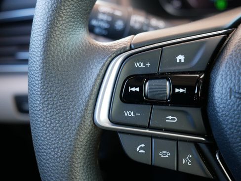 Used 2019 Honda Accord EX image 28