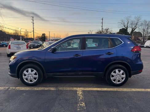 Used 2017 Nissan Rogue S image 9