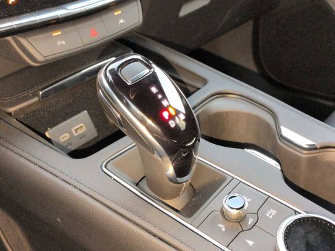 New 2025 Cadillac XT4 Premium Luxury image 21