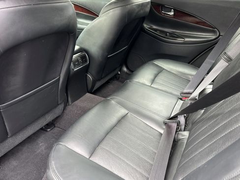 Used 2017 INFINITI QX50 w/ Premium Plus Package image 12