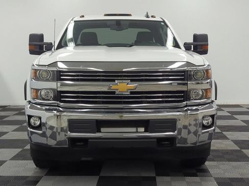Used 2016 Chevrolet Silverado 2500 LT w/ LT Convenience Package AWD/4WD image 2
