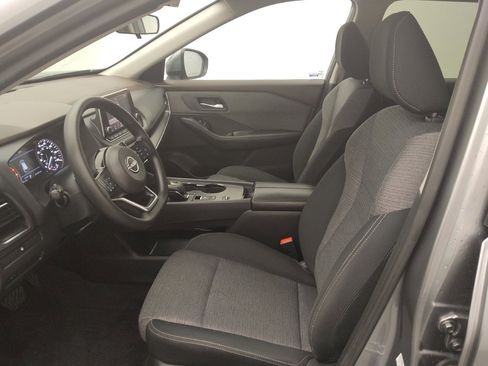 Used 2022 Nissan Rogue SV image 17