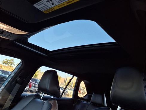 Used 2022 Toyota RAV4 XSE image 5