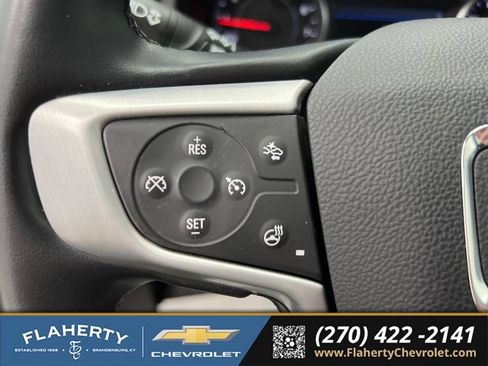 Used 2024 GMC Terrain SLT AWD/4WD image 25