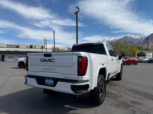 Used 2025 GMC Sierra 2500 Denali Ultimate image 6