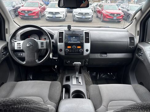 Used 2018 Nissan Frontier PRO-4X AWD/4WD image 26