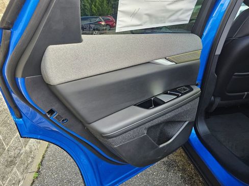 New 2026 Cadillac Optiq Luxury 2 image 19