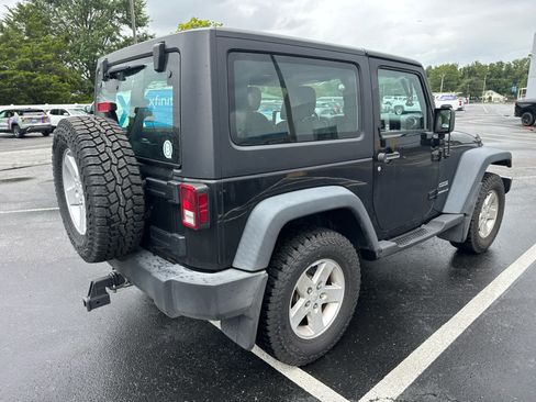Used 2017 Jeep Wrangler Sport w/ Quick Order Package 24S AWD/4WD image 3