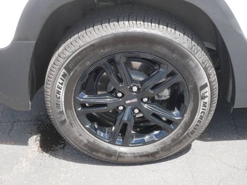 Used 2022 GMC Terrain AT4 w/ LPO, Floor Liner Package AWD/4WD image 8