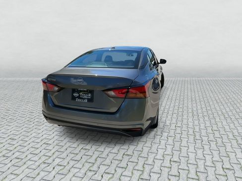 Certified 2025 Nissan Altima 2.5 S FWD image 7