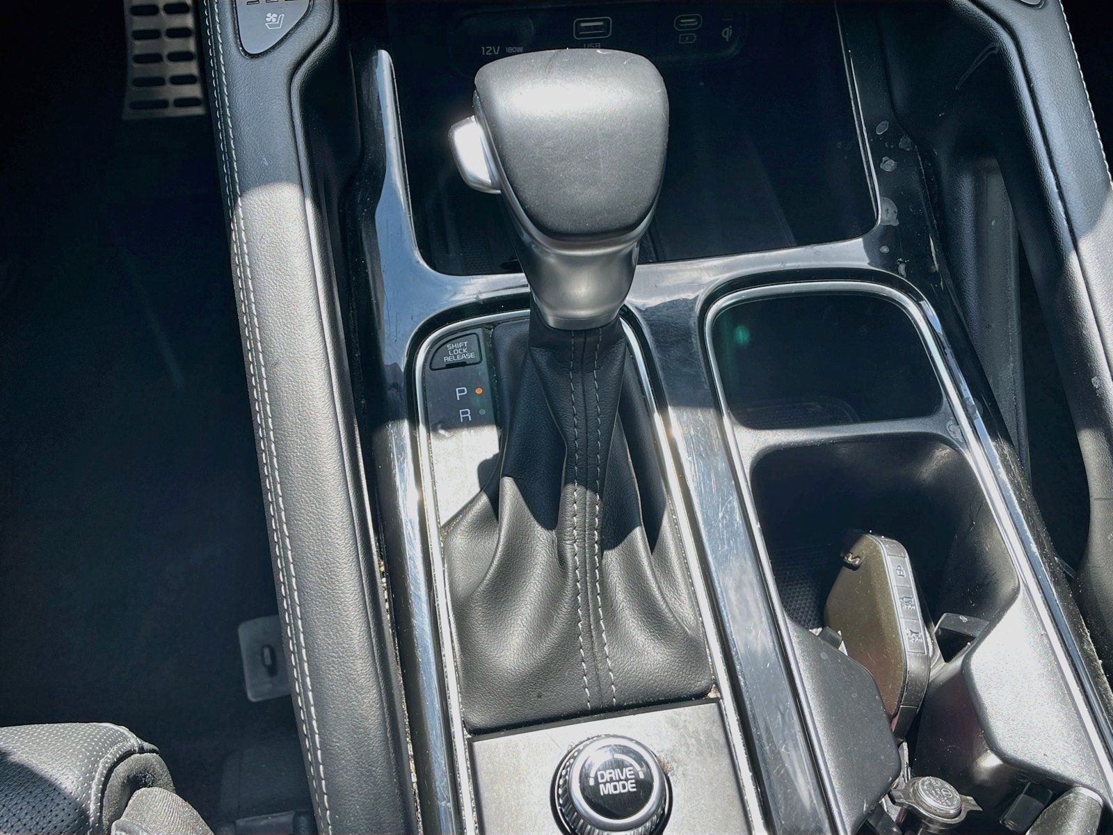 Used 2024 Kia Telluride SX FWD image 17