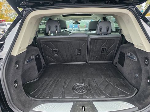 Used 2019 Buick Envision Premium w/ Driver Confidence Package image 24