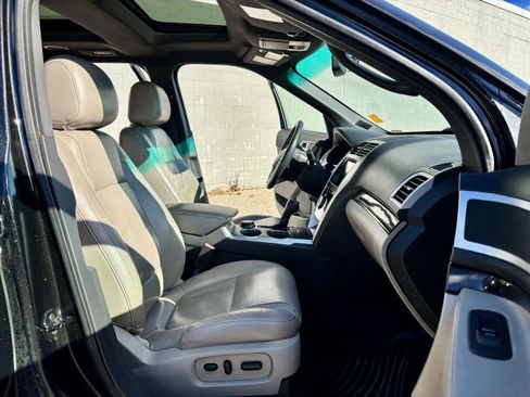 Used 2013 Ford Explorer Limited image 7