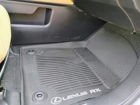 Used 2022 Lexus RX 350L FWD w/ Premium Package image 51