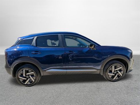 New 2026 Nissan Kicks SV image 2