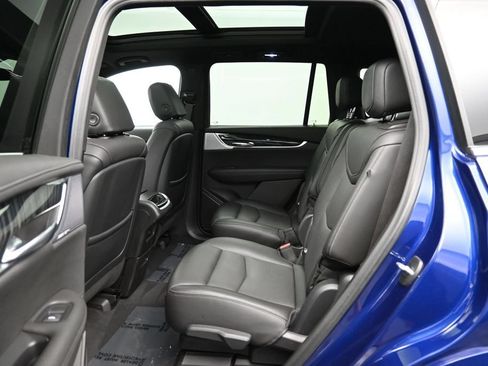 Used 2023 Cadillac XT6 Premium Luxury AWD/4WD image 25