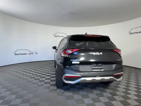 Certified 2023 Kia Sportage LX AWD/4WD image 8
