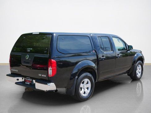 Used 2011 Nissan Frontier SV w/ SV Premium Utility Pkg AWD/4WD image 3