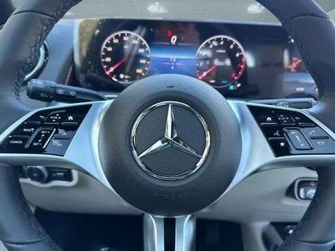 New 2026 Mercedes-Benz GLB 250 image 16