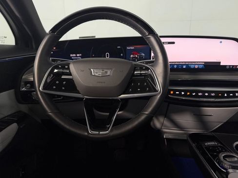 Used 2024 Cadillac Lyriq Luxury RWD image 12