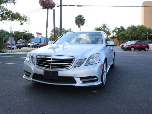 Used 2013 Mercedes-Benz E 350 4MATIC Sedan image 19