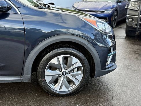 Used 2019 Kia Niro EX Premium w/ Cold Weather Package 1.0 image 21