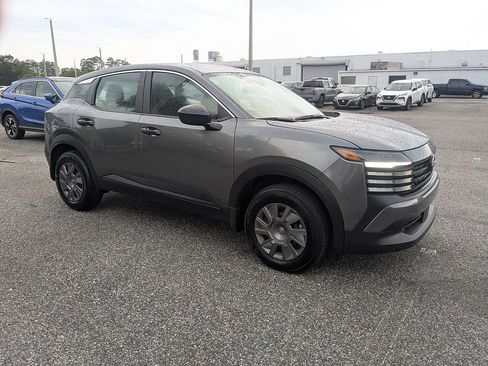 Used 2025 Nissan Kicks S AWD/4WD image 2