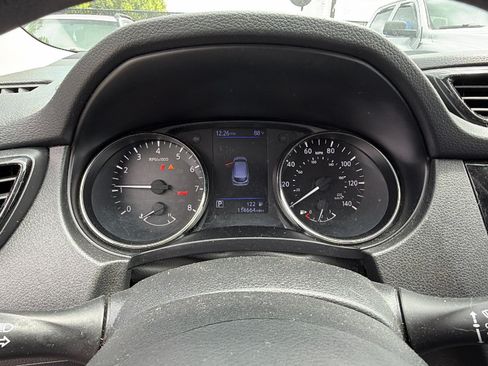 Used 2020 Nissan Rogue Sport S FWD image 28