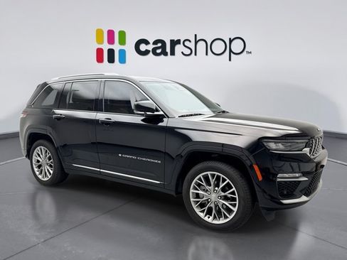 Used 2023 Jeep Grand Cherokee Summit AWD/4WD image 7