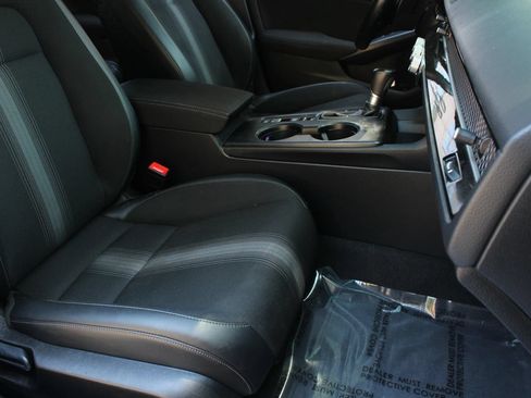 Used 2022 Honda Civic Sport image 28