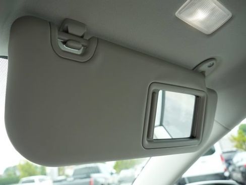 Used 2025 Toyota RAV4 XLE FWD image 40