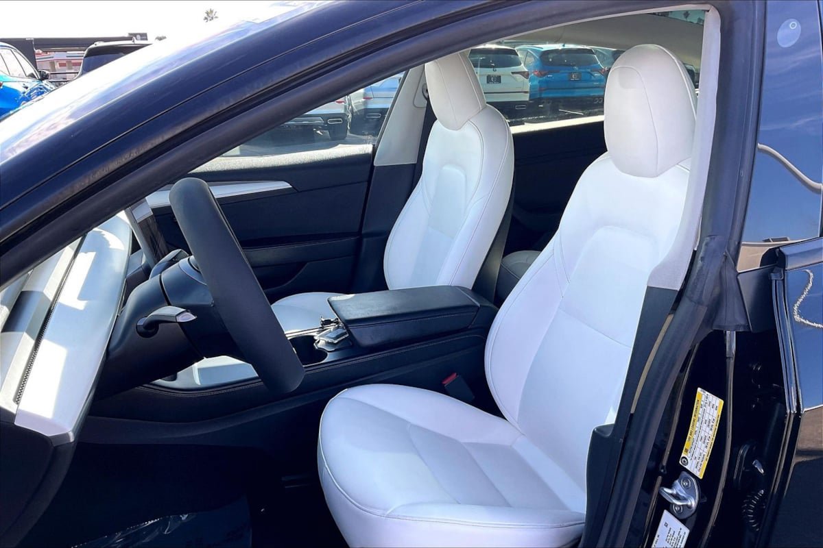 Used 2022 Tesla Model 3 Long Range AWD/4WD image 20