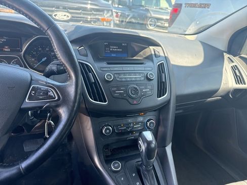 Used 2016 Ford Focus SE w/ Equipment Group 201A image 15