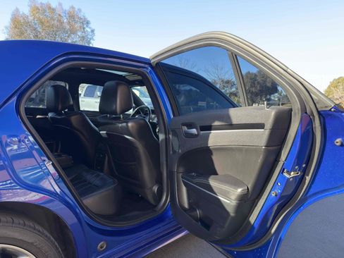 Used 2018 Chrysler 300 S w/ 300S Premium Group image 59