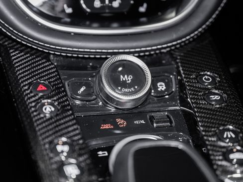 Used 2023 Aston Martin DBX 707 image 40