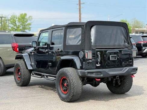 Used 2016 Jeep Wrangler Unlimited Rubicon AWD/4WD image 40