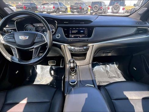 Used 2023 Cadillac XT5 Sportv AWD/4WD image 16