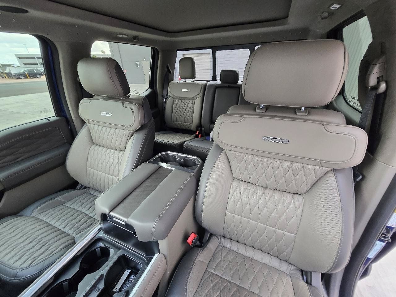 Used 2026 Ford F450 Platinum w/ Platinum Plus Package AWD/4WD image 11