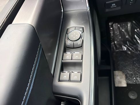 New 2025 Ford F150 Platinum w/ Equipment Group 702A High AWD/4WD image 27