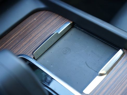 Used 2022 Volvo XC60 B5 Momentum image 27