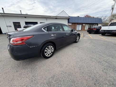 Used 2013 Nissan Altima 2.5 S FWD image 42