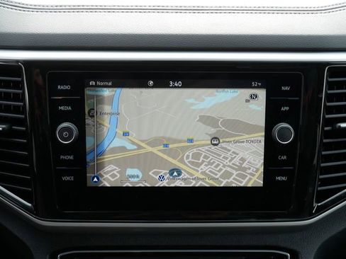 Certified 2023 Volkswagen Atlas Cross Sport SEL AWD/4WD image 30