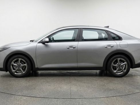 Used 2025 Kia K4 LXS image 5