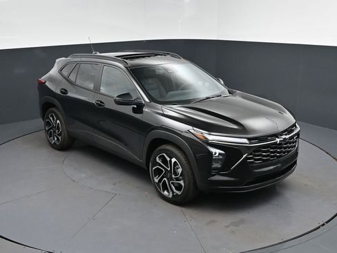 New 2026 Chevrolet Trax RS FWD image 36