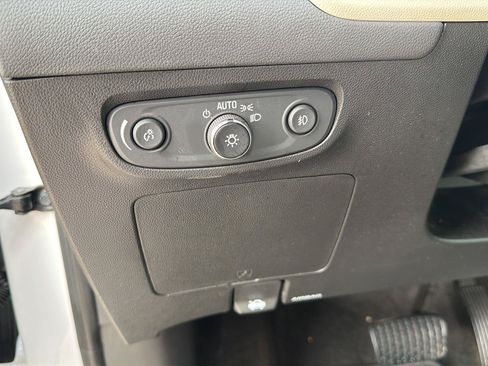 Used 2023 Buick Encore GX Select FWD image 11