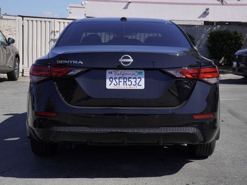 Used 2025 Nissan Sentra SV w/ All-Weather Package FWD image 5