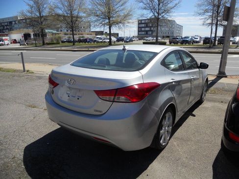 Used 2013 Hyundai Elantra Limited image 4